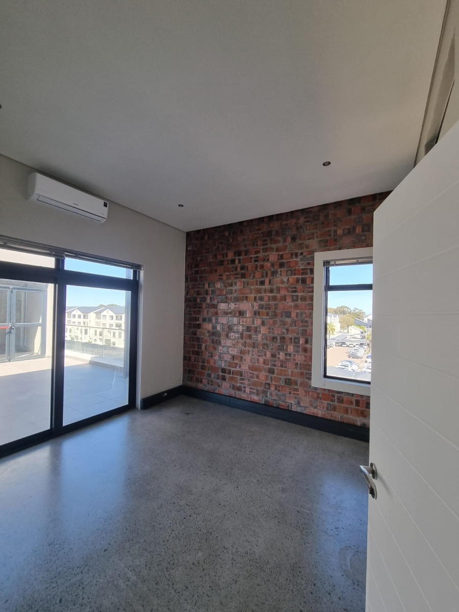 To Let 2 Bedroom Property for Rent in Paardevlei Western Cape
